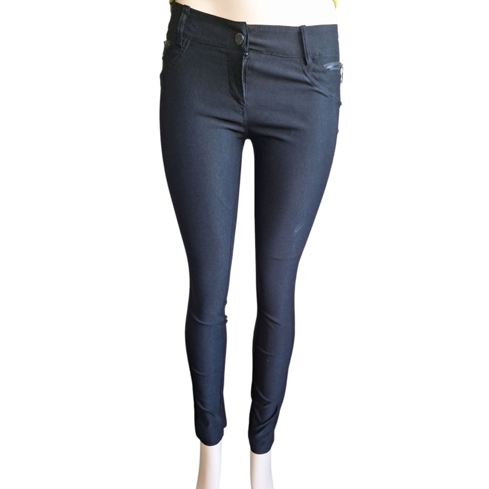Women's Black Skinny Ankle Pants - Size Small